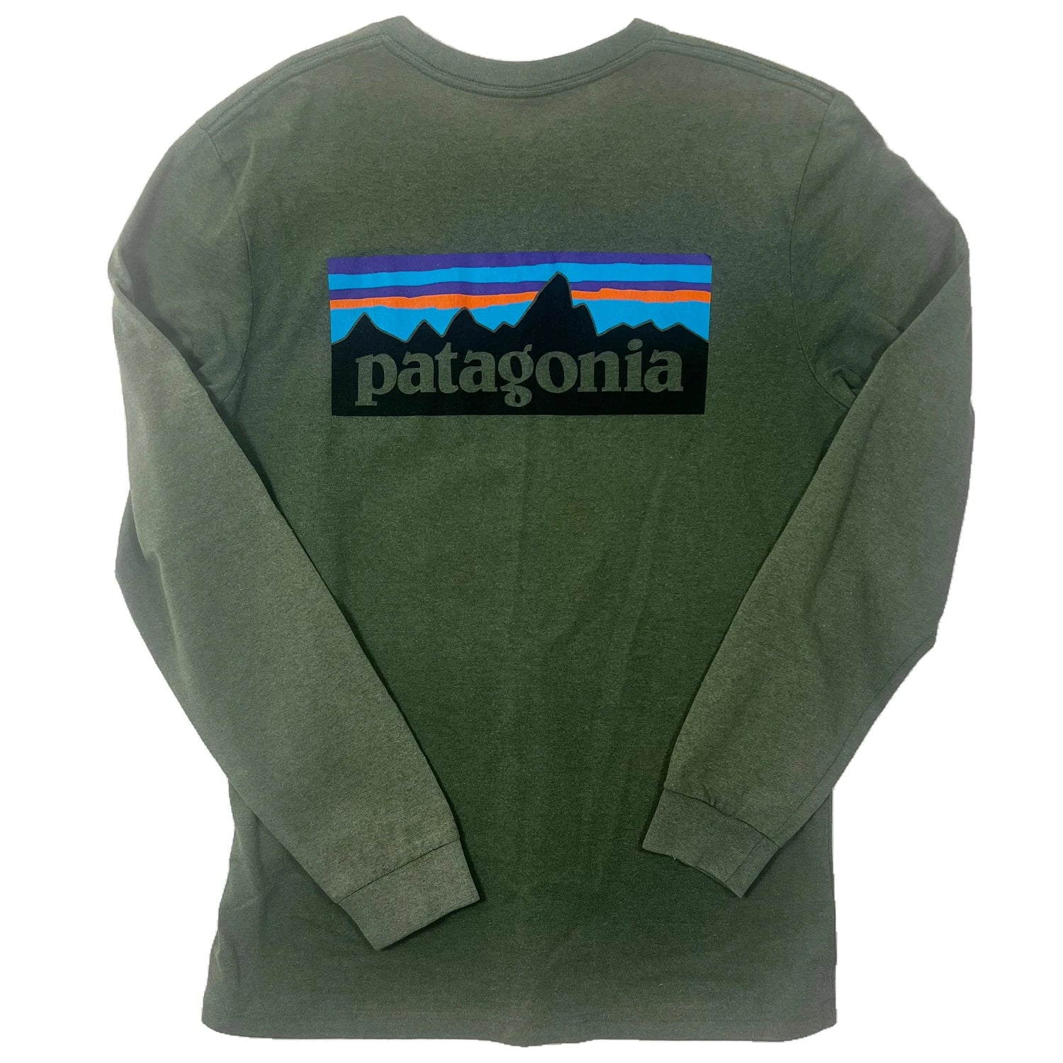 Army Green_Back side of long-sleeve shirt with Patagonia logo and graphic on a white background